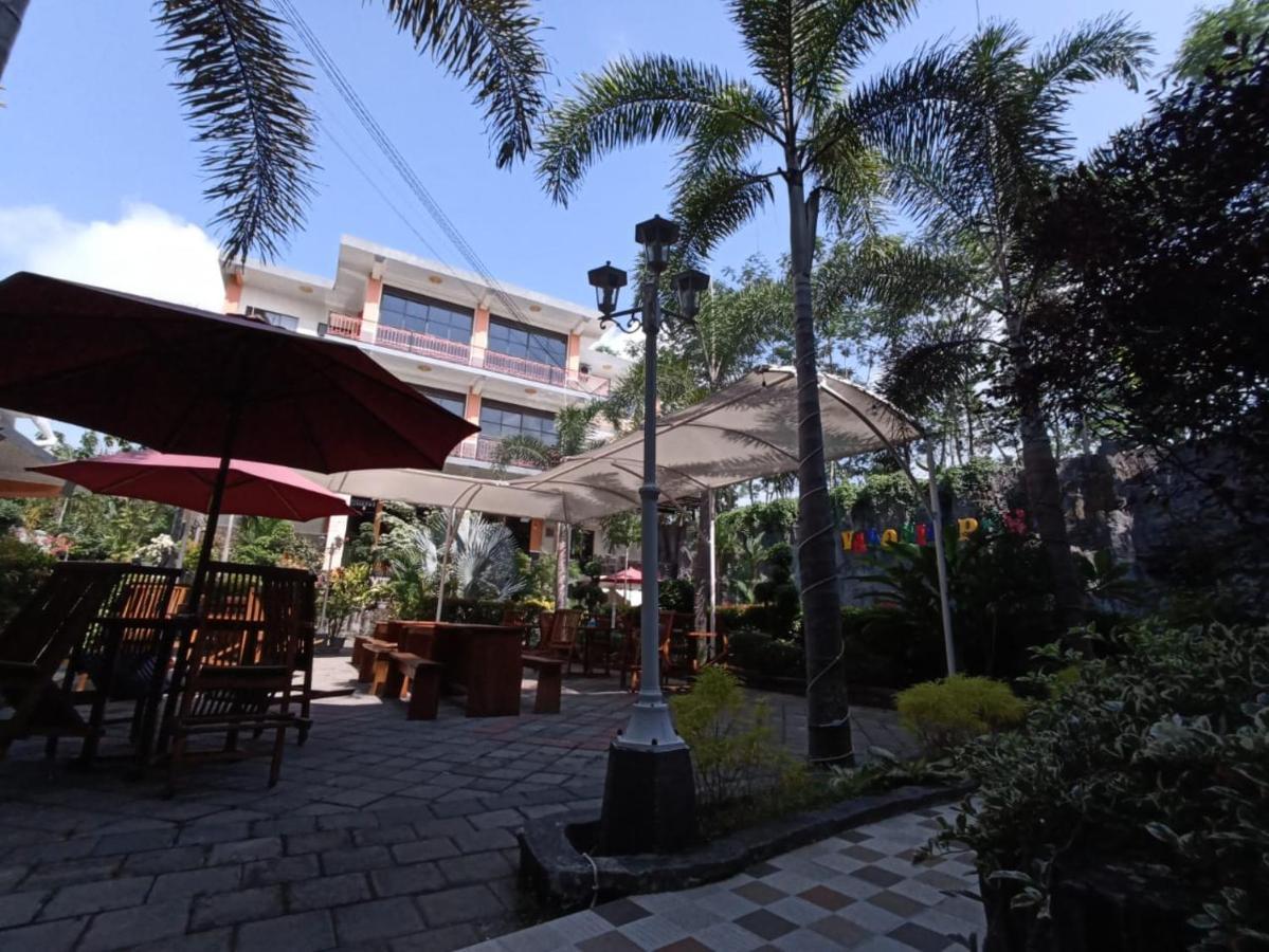 Grand Valonia Hotel เจมเบอร์ ภายนอก รูปภาพ
